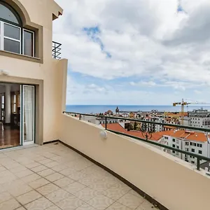 Gasthof A O Mar Rooms- Center, Funchal (Madeira)